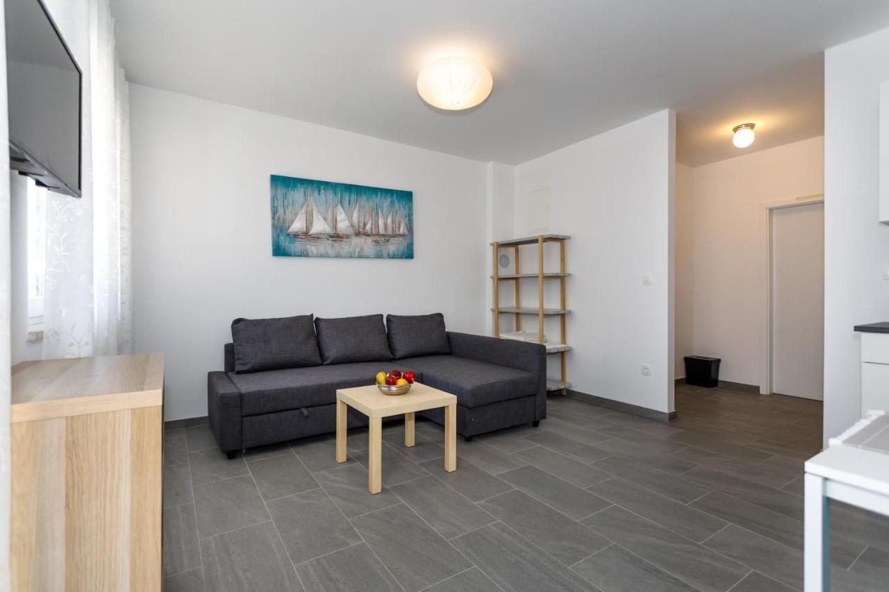 Golden Island Apartments Krk Town Esterno foto