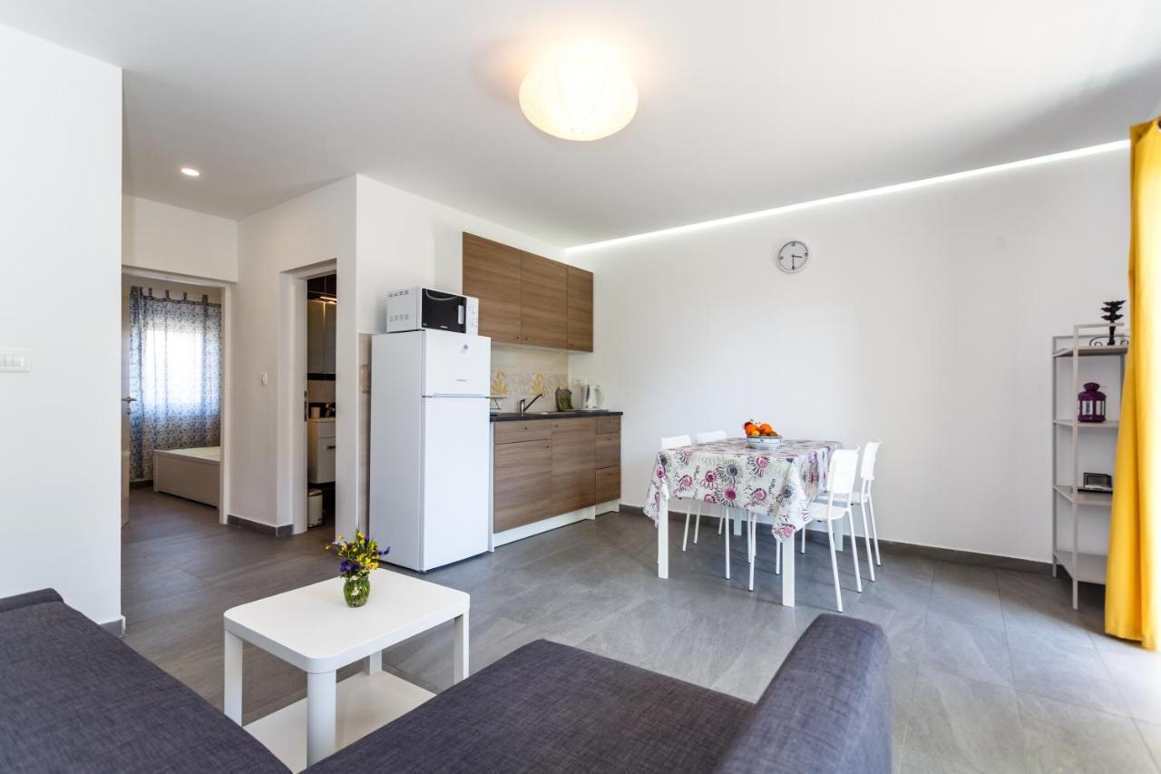 Golden Island Apartments Krk Town Esterno foto
