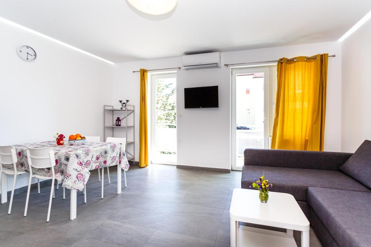 Golden Island Apartments Krk Town Esterno foto