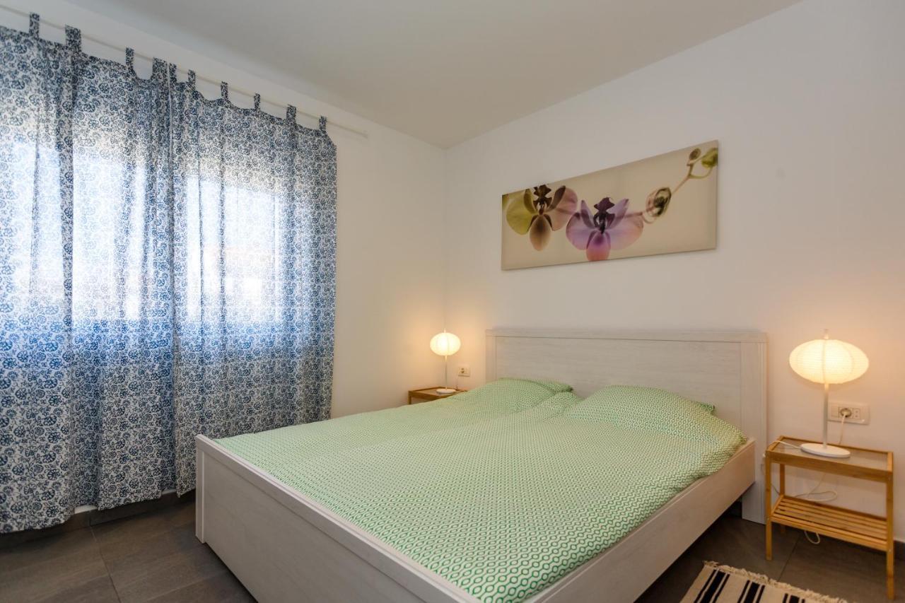Golden Island Apartments Krk Town Esterno foto