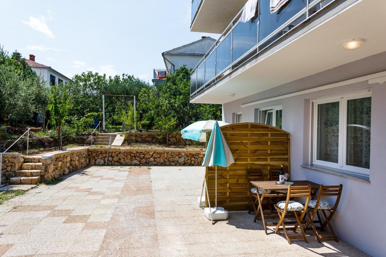 Golden Island Apartments Krk Town Esterno foto