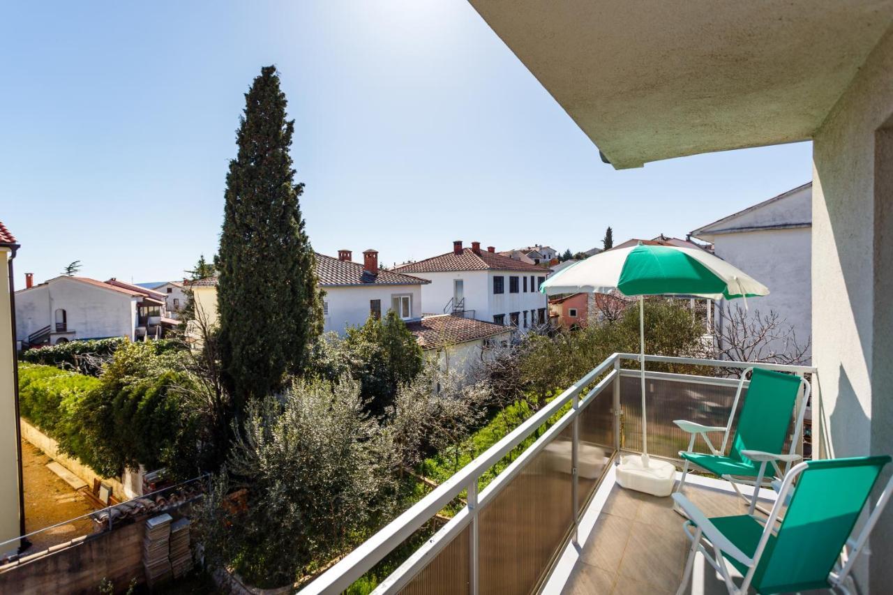 Golden Island Apartments Krk Town Esterno foto