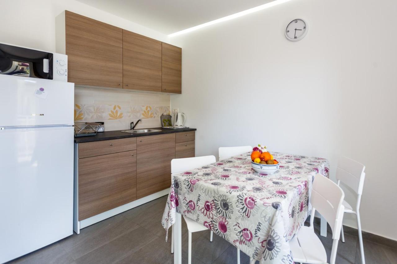 Golden Island Apartments Krk Town Esterno foto