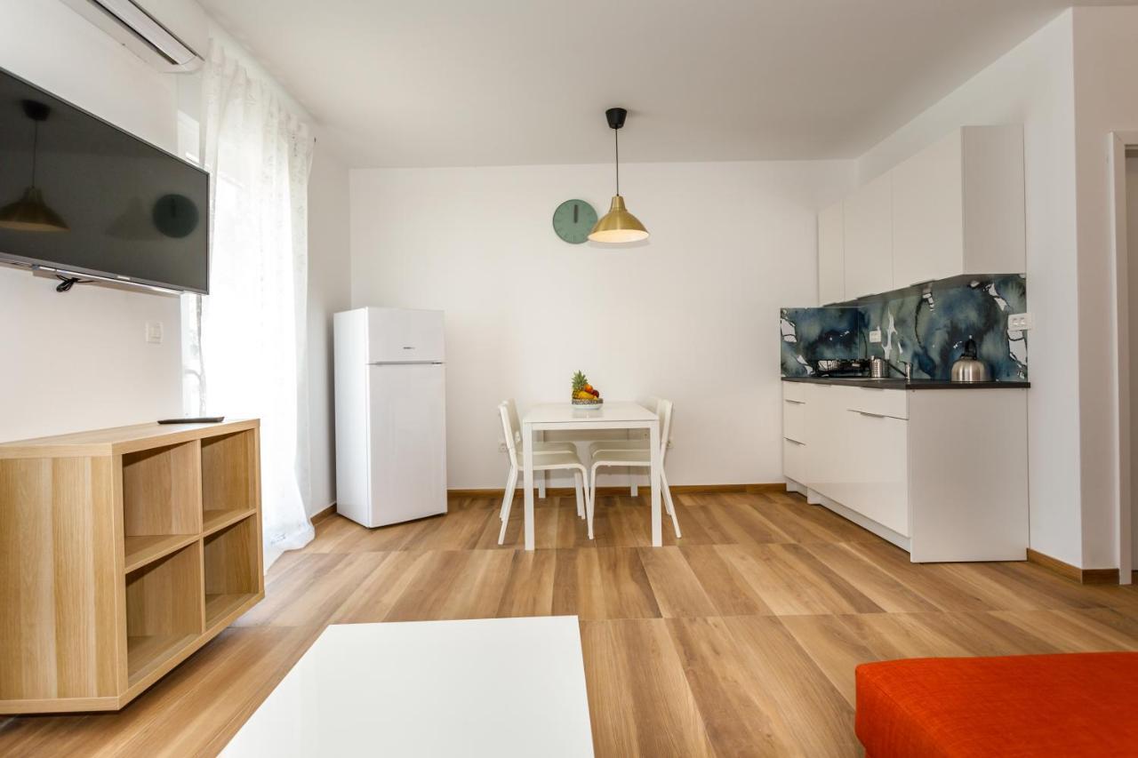 Golden Island Apartments Krk Town Esterno foto