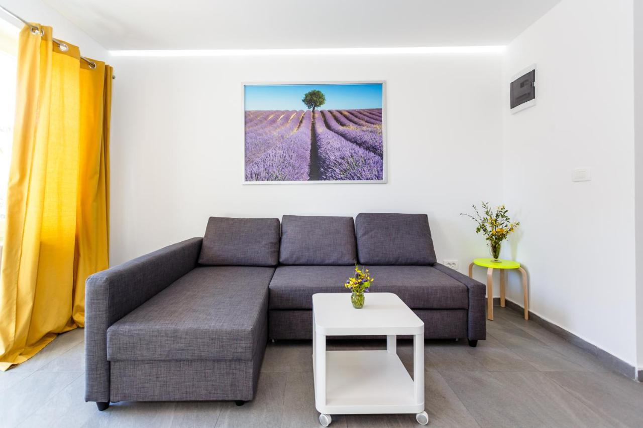 Golden Island Apartments Krk Town Esterno foto