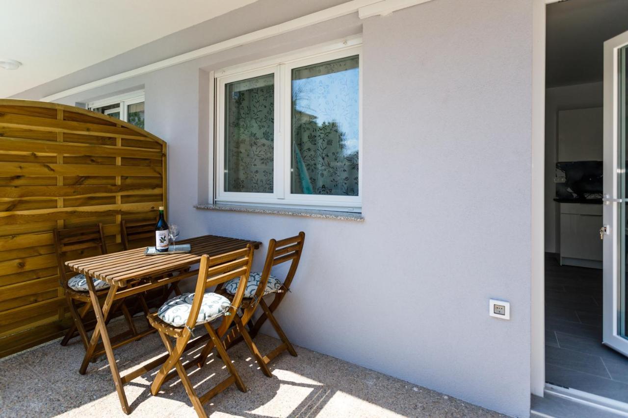 Golden Island Apartments Krk Town Esterno foto