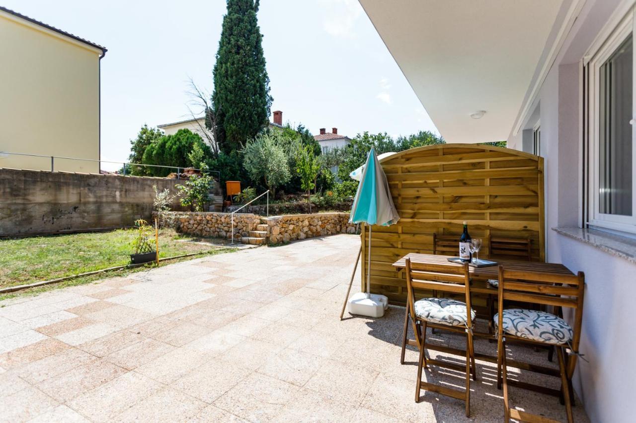 Golden Island Apartments Krk Town Esterno foto