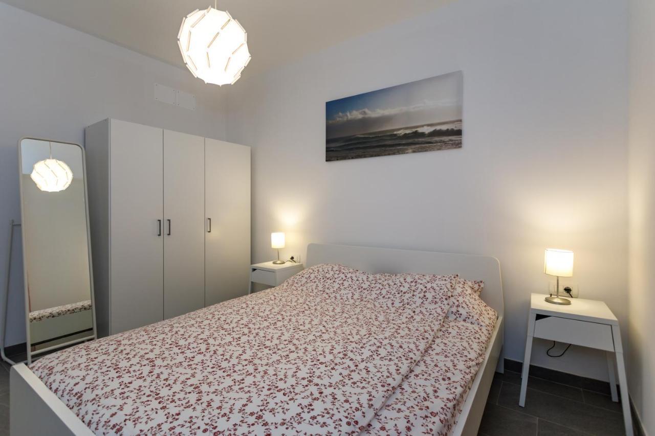 Golden Island Apartments Krk Town Esterno foto